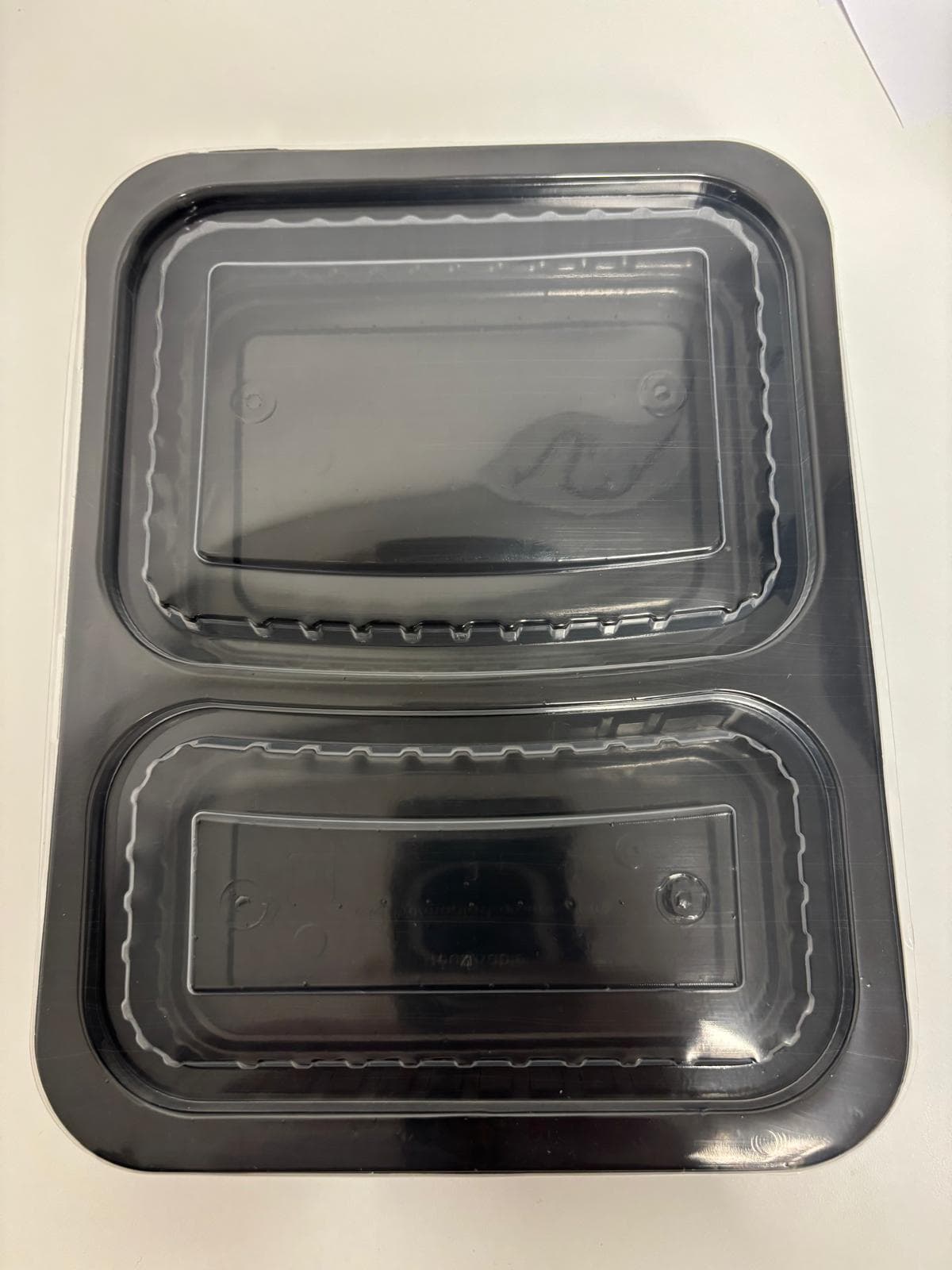 Barquette noire 2 compartiments avec couvercle - Variante 3