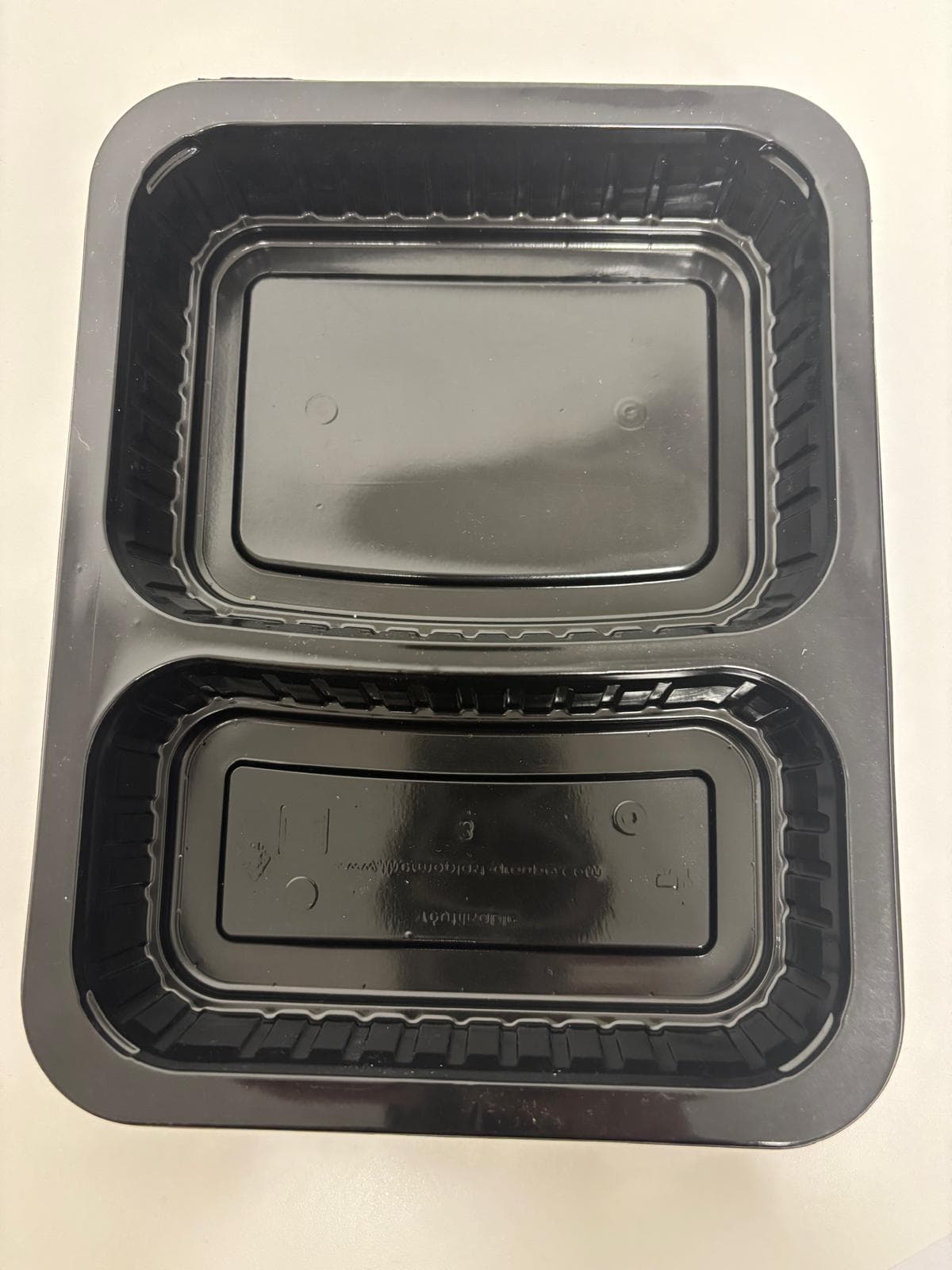 Barquette noire 2 compartiments avec couvercle - Variante 4